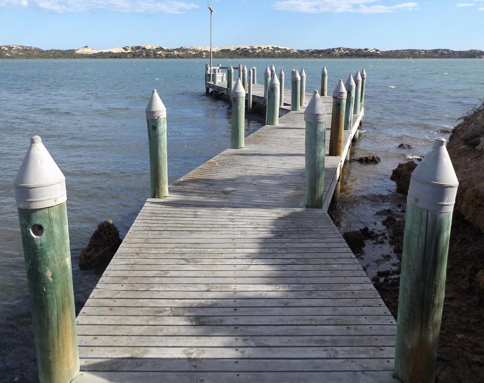 Coorong Waterfront Retreat Villa Meningie Exterior foto