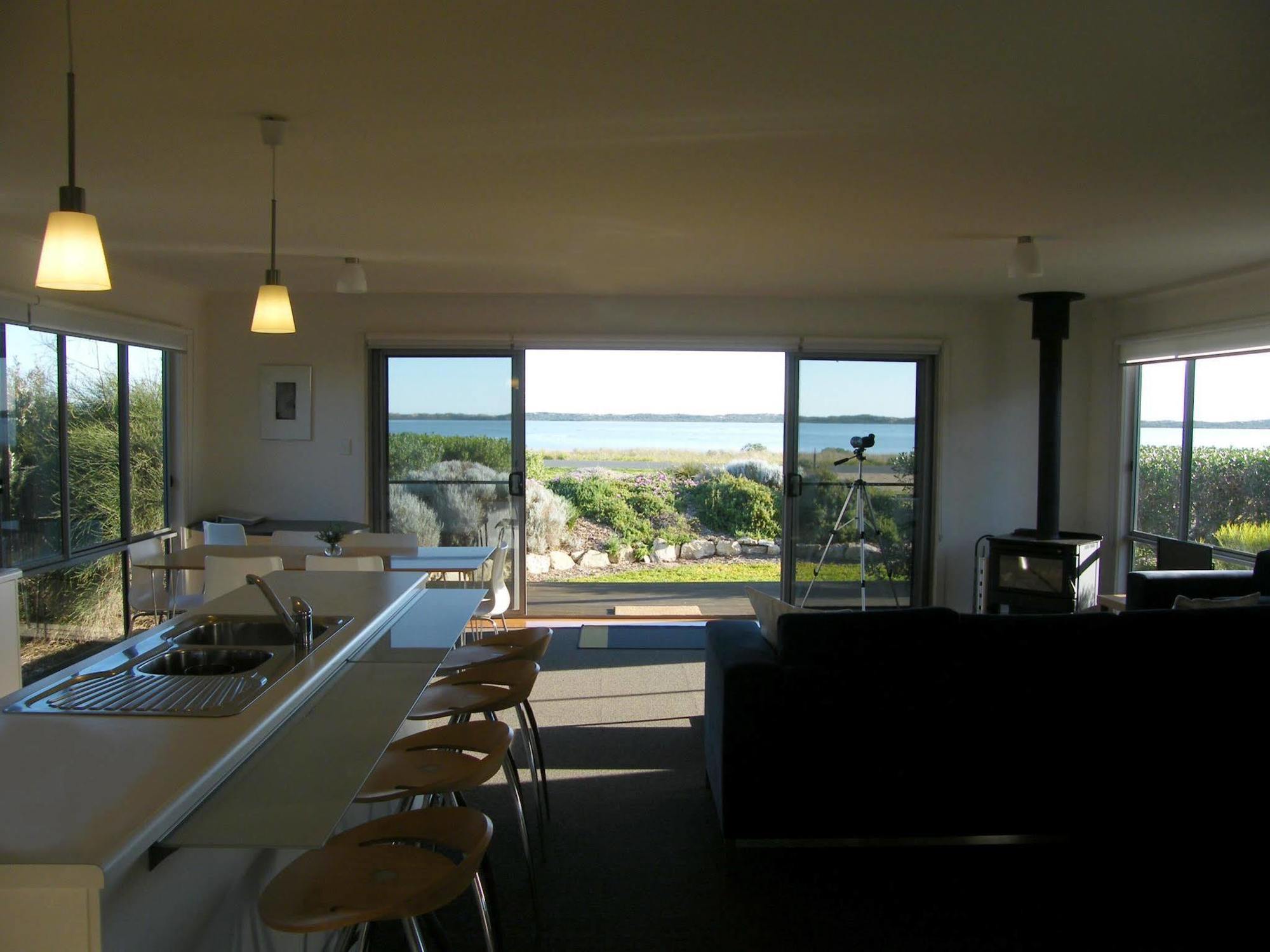 Coorong Waterfront Retreat Villa Meningie Exterior foto