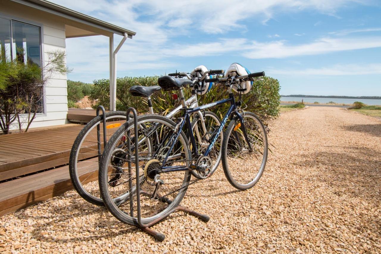 Coorong Waterfront Retreat Villa Meningie Exterior foto